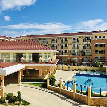 Spacious 1 Bedroom At Arezzo Place Davao With Pool,Wifi And Netflix Extérieur photo