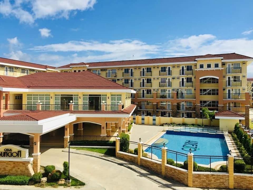 Spacious 1 Bedroom At Arezzo Place Davao With Pool,Wifi And Netflix Extérieur photo